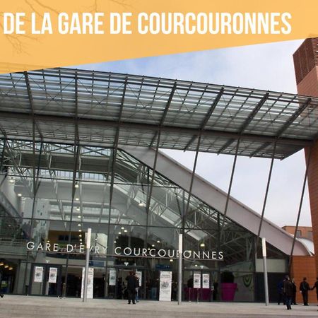 Le Cosy Yellow Appartement Lumineux A 5 Min De La Gare D'Evry Avec Parking Gratuit Courcouronnes 外观 照片